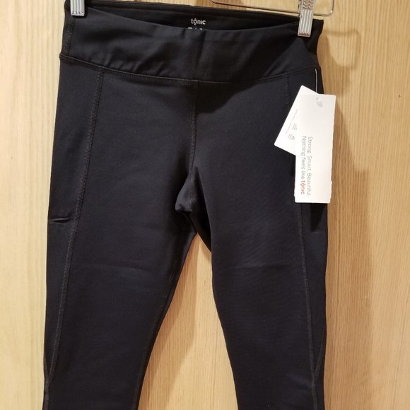 Soft and comfortable Capri activewear - Picture 1 of 2